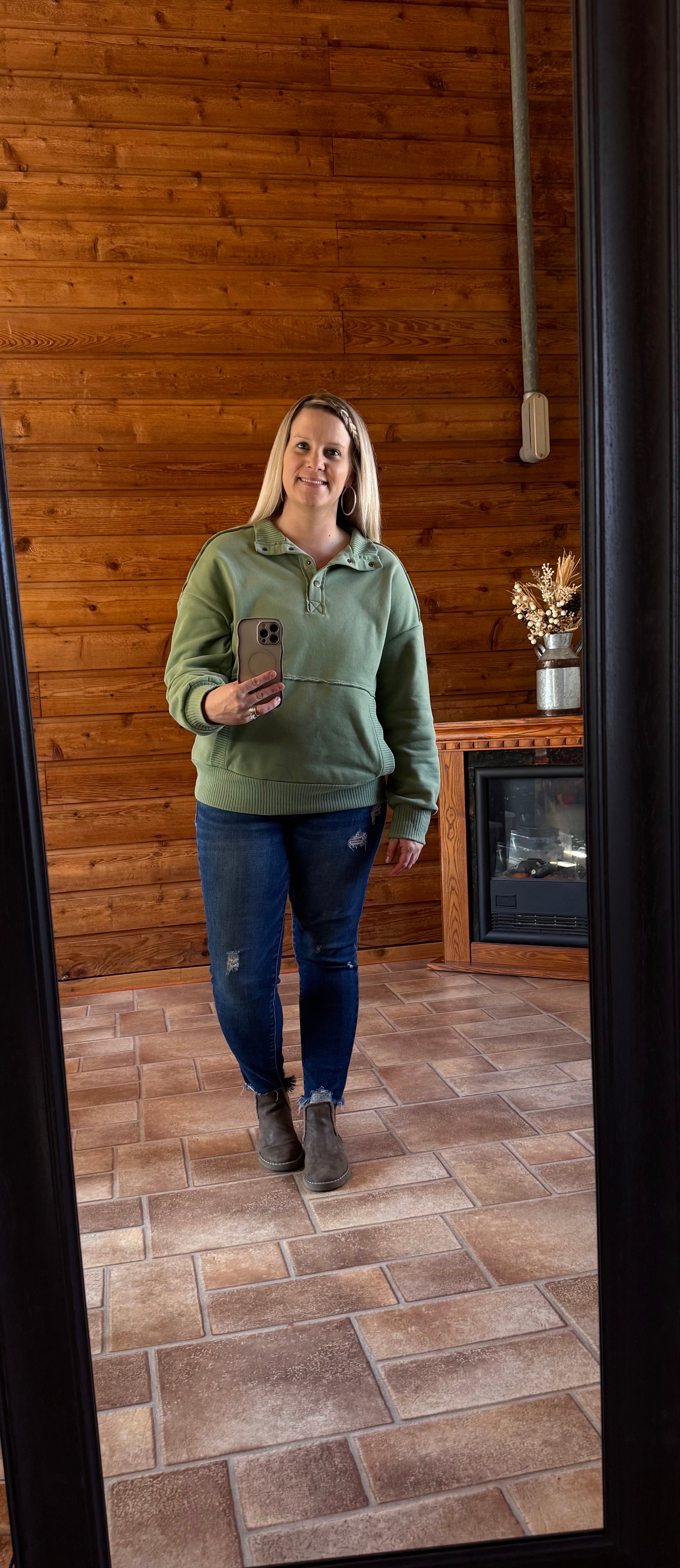 Button Sweatshirt - Green